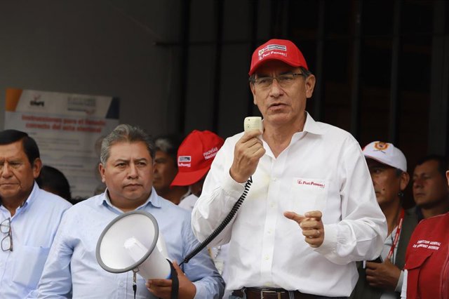 The president of Peru accepts the resignations of three ministers in the midst of the crisis over the Odebrecht scandal El presidente de Perú, Martín Vizcarra.