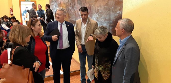 El rector de la Universidad de Oviedo, Santiago García, asiste a la inauguración de la Jornada por el Día Internacional de la Mujer y la Niña en la Ciencia, en la Escuela Politécnica de Gijón