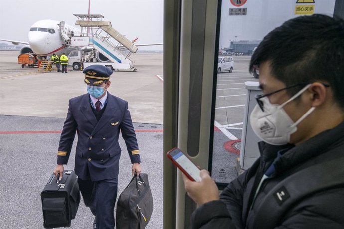 Aerolíneas de todo el mundo están prolongando las cancelaciones de vuelos a China. (Dave Tacon/Contacto)