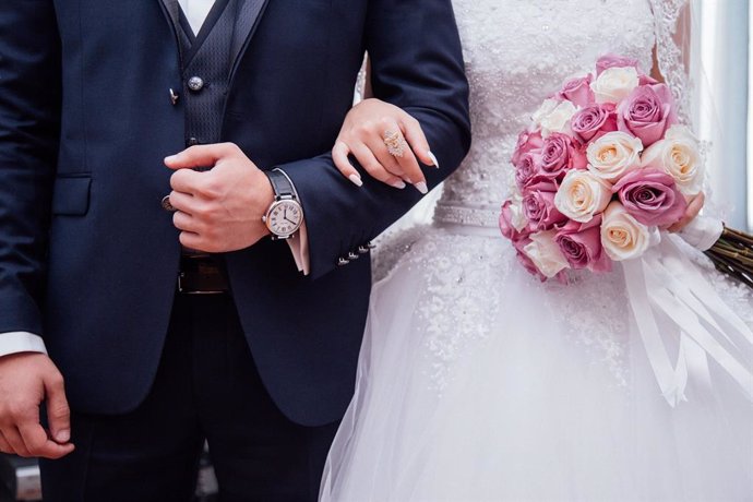 1 de cada 5 parejas que se casaron en España en 2019 se conoció a través de las 