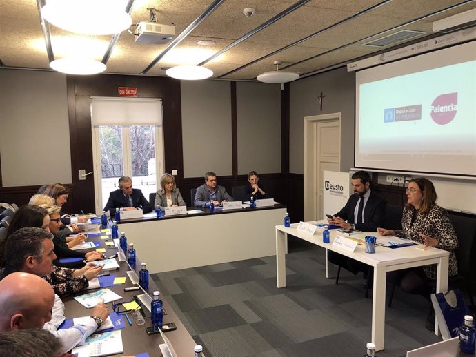 Imagen de la primera reunión en Madrid para posicionar la provincia como espacio para emprender, innovar e invertir.