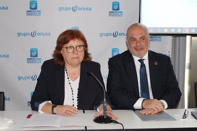 Clausura de la reunión de Enusa en Valencia por la delegada del Gobierno en la Comunidad Valenciana, Gloria Calero, y el presidente de la empresa, José Vicente Berlanga