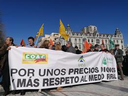 Centenares de ganaderos y agricultores asturianos se movilizan en Oviedo en defensa del sector Movilización del sector ganadero en Asturias.