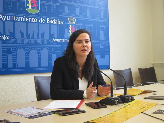 La concejala Lara Montero de Espinosa, presenta el Carnaval 2020