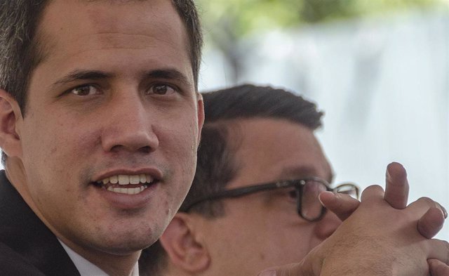 El autoproclamado "presidente encargado" de Venezuela, Juan Guaidó