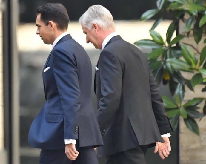 El rey Felipe de Bélgica recibe al líder del partido ultraderechista Vlaams Belang, Tom Van Grieken.