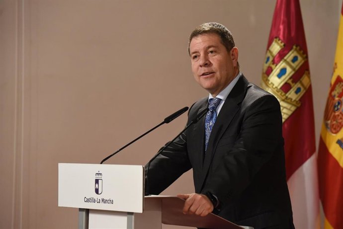 El presidente de C-LM, Emiliano García-Page, en el Palacio de Fuensalida.