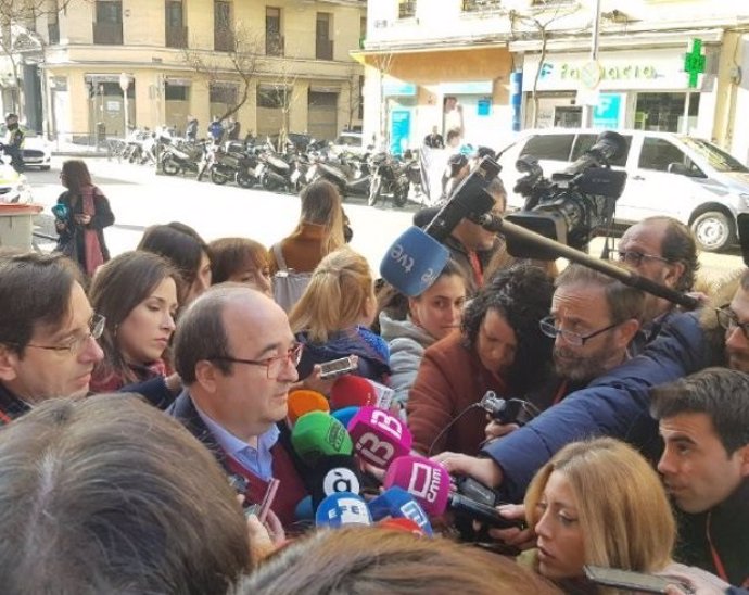 El primer secretari del PSC, Miquel Iceta, en una atenció als mitjans abans del Comit Federal del PSOE.
