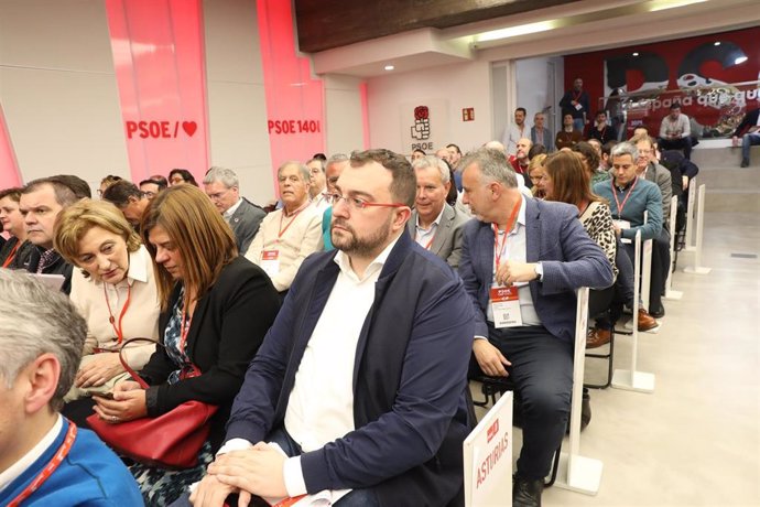 Adrián barbón en el Comité Federal del PSOE.