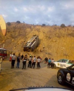 Autobús Ecuatoriano Siniestrado En Perú