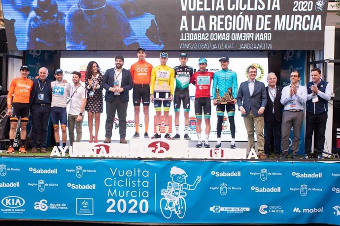 El podio final de la 40 edición de la Vuelta a Murcia