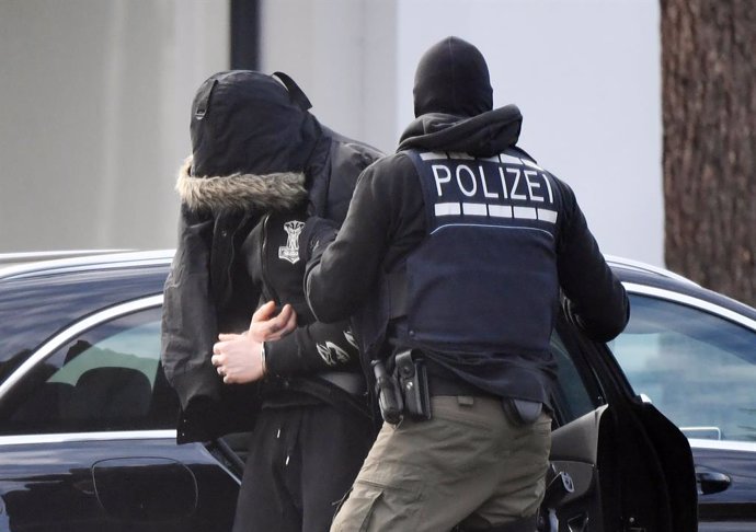 Alemania.- Dictan prisión para dos miembros de una célula ultraderechista en Ale