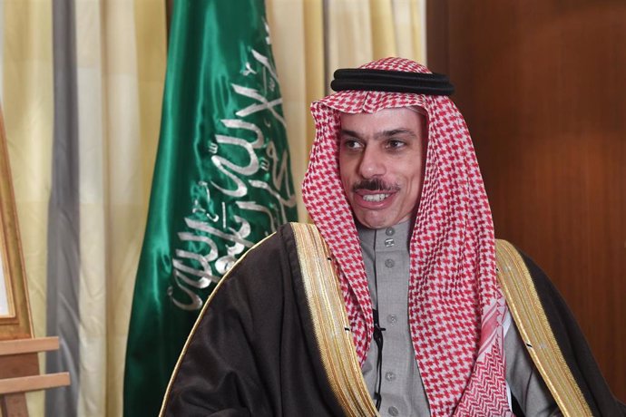 El ministro de Asuntos Exteriores saudí, el príncipe Faisal bin Farhan al Saud