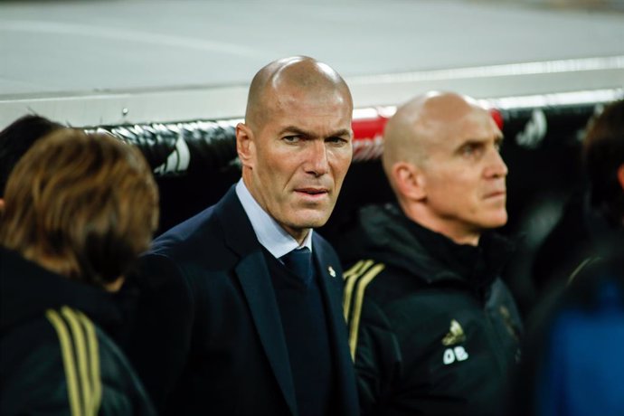 Fútbol.- Zidane: "Perdemos dos puntos y el esfuerzo ha sido tremendo"