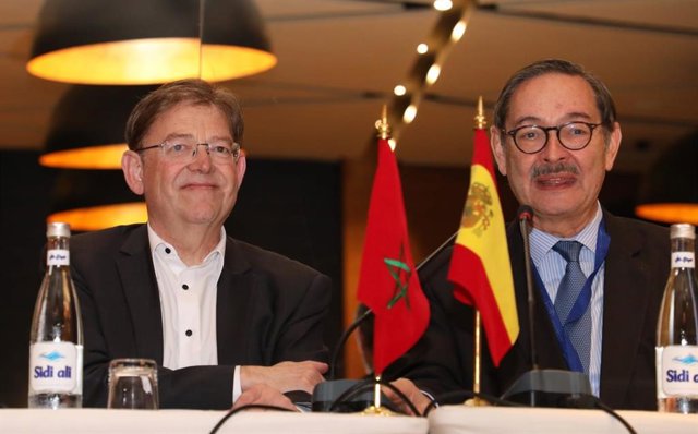 El presidente de la Generalitat, Ximo Puig, y el embajador de España en Marruecos, Ricardo Diez,  en Casablanca, en el inicio de la misión comercial e institucional en Marruecos junto a empresarios valencianos