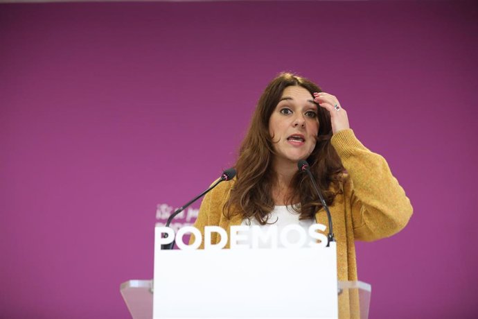 La portavoz de Podemos, Noelia Vera, ofrece una rueda de prensa tras el Consejo de Coordinación del partido celebrado una semana después del preacuerdo de Gobierno entre la formación morada y el PSOE, en Madrid (España), a 18 de noviembre de 2019.