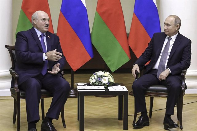 Alexander Lukashenko, presidente de Bielorrusia, y Vladimir Putin, presidente de Rusia