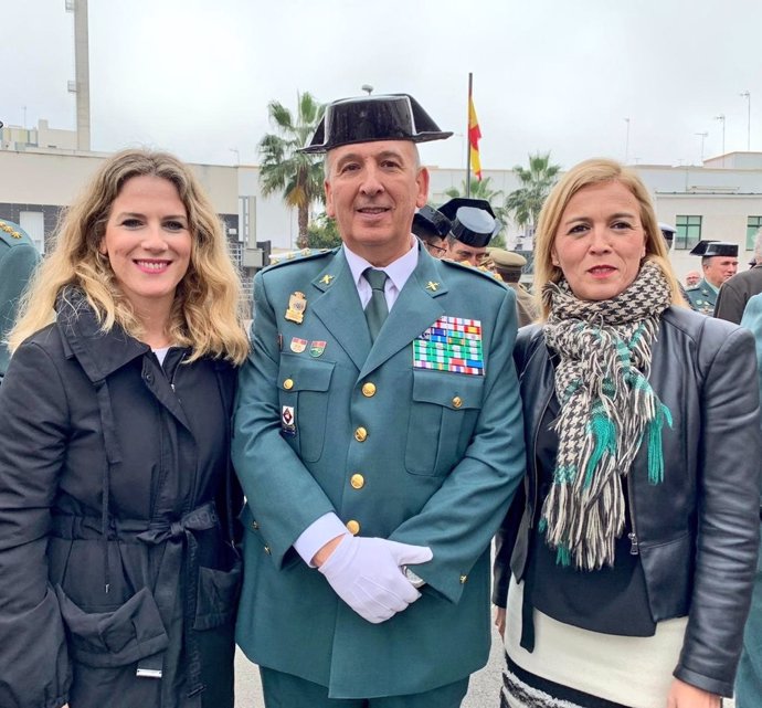 La Delegada de la Junta en Cádiz, Ana Mestre, en la toma de posesión de Jesús Núñez Coronel jefe de la Comandancia de la Guardia Civil en Cádiz, Ana Mestre, este lunes.
