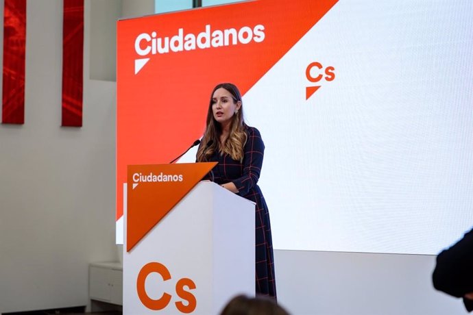La portavoz de la Gestora de Ciudadanos, Melisa Rodríguez, en rueda de prensa en la sede del partido.