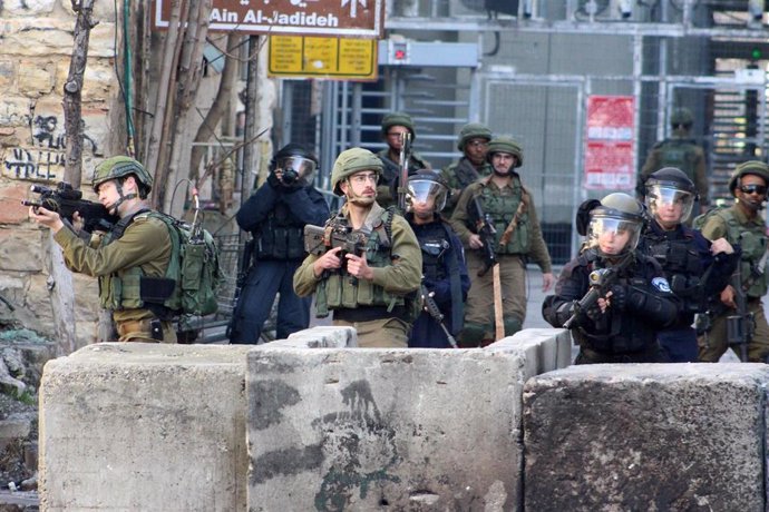 Miembros de las fuerzas de seguridad de Israel en Hebrón, Cisjordania