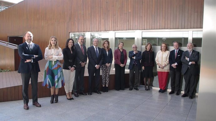 Rogelio Velasco con los representantes del Foro de los Consejos Sociales de las universidades públicas andaluzas