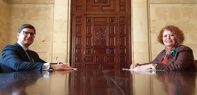 Pimentel y Adela Castaño