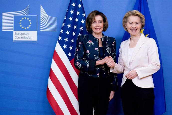 La presidenta de la Cámara de Representantes de Estados Unidos, Nancy Pelosi, y la presidenta de la Comisión Europea, Ursula von der Leyen