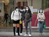 Los nuevos casos de coronavirus caen a menos de 2.000 por primera vez en China desde el comienzo del brote