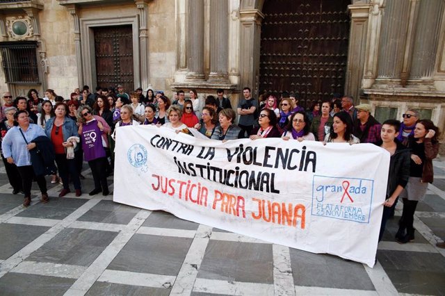 Concentración contra la violencia machista en apoyo a Juana Rivas