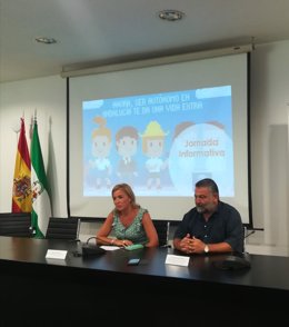 El delegado de Empleo, Alberto Cremades, presentando unas jornadas de autónomos