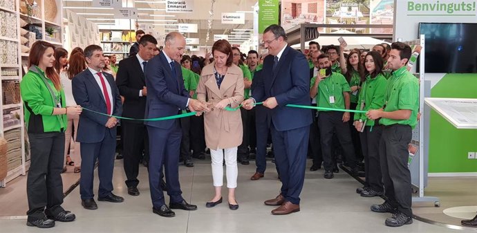 Inauguración de una tienda Leroy Merlin