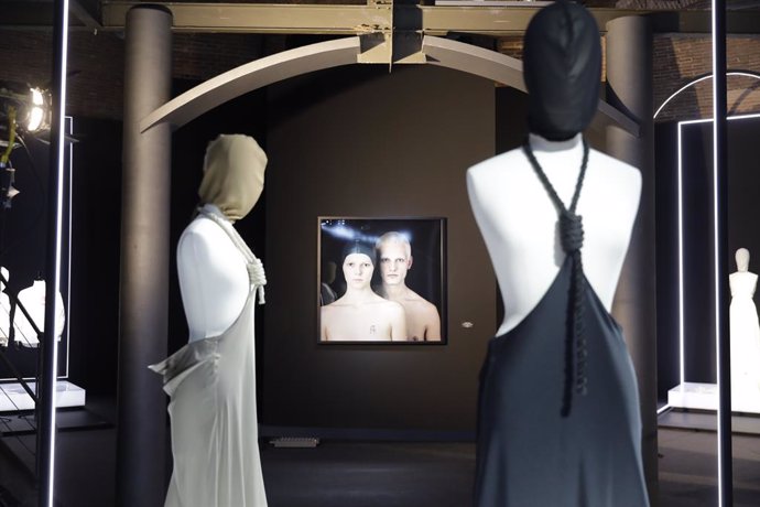Inauguración de la exposición de David Delfín en Sala Canal de Isabel II, en Madrid, a 18 de febrero de 2020.