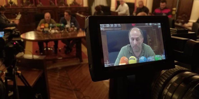 El alcalde de Ourense, Gonzalo Pérez Jácome, en rueda de prensa.