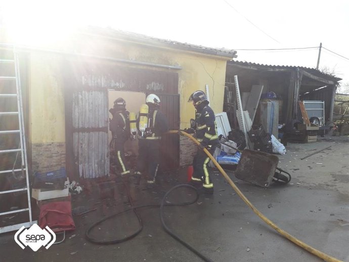 Incendio de tendejón en Siero.