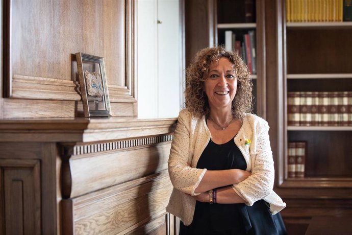La consejera de Justicia de la Generalitat, Ester Capella, posa durante su entrevista con Europa Press.
