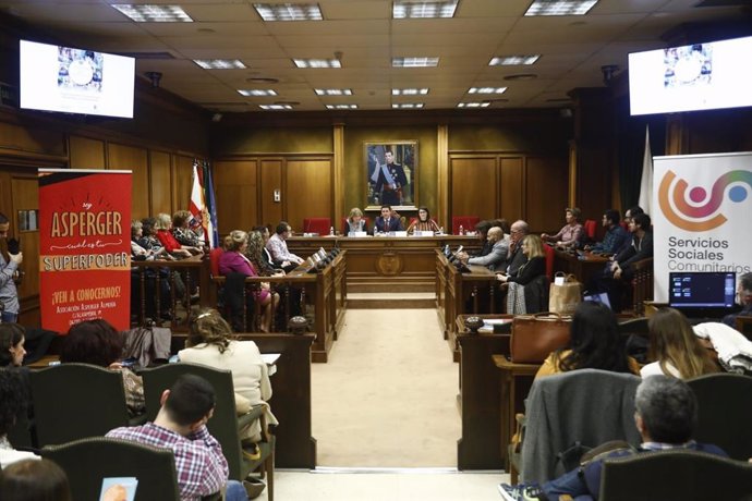 El presidente de la Diputación de Almería en el Día Internacional del Síndrome de Asperger
