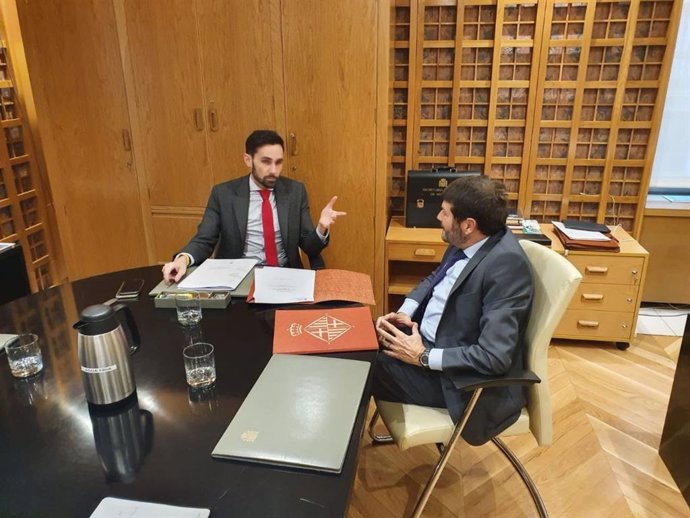 El Secretario de Estado de Seguridad, Rafael Pérez, y el teniente de alcalde de Prevención y Seguridad de Barcelona, Albert Batlle, se han reunido este martes en Madrid.