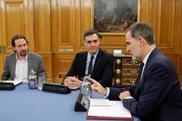 Pedro Sánchez felicita a Susana Díaz por su segundo hijo