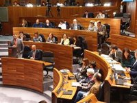 Barbón ve una "buena noticia" que Vox sea "absolutamente irrelevante" para el Principado y el Gobierno central