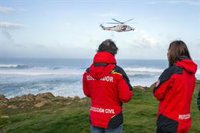 Se reanuda la búsqueda del hombre desaparecido en la costa de Liencres