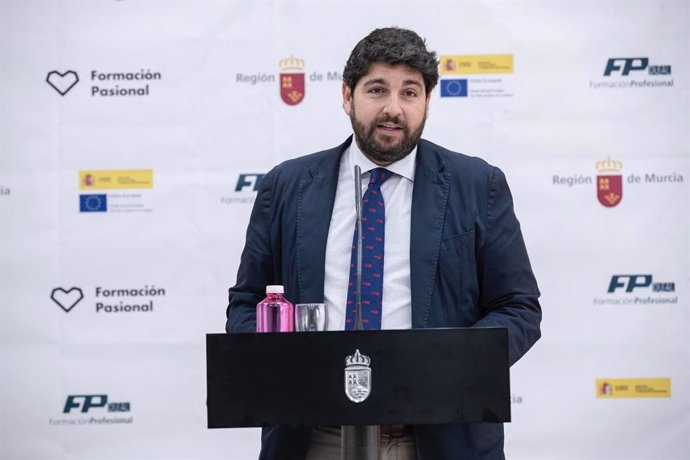 El presidente de la Comunidad, Fernando López Miras, presenta 20 medidas prioritar ias del Gobierno regional en materia de Forma ción Profesional para 2020