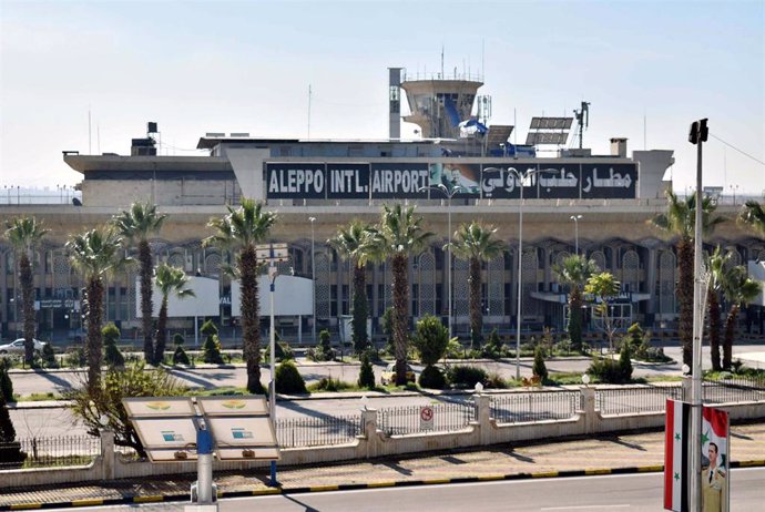Entrada principal del aeropuerto de Alepo