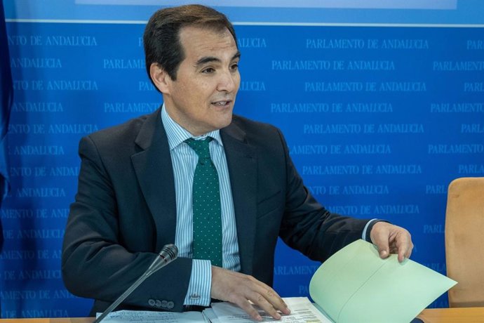 PP-A critica la "demagogia y el pancarteo" de Iglesias con la situación de los a