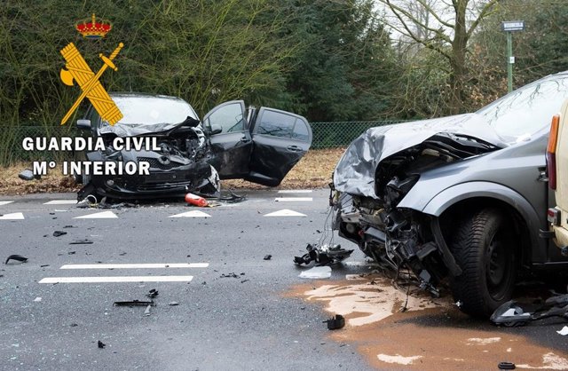 Dos vehículos implicados en la colisión