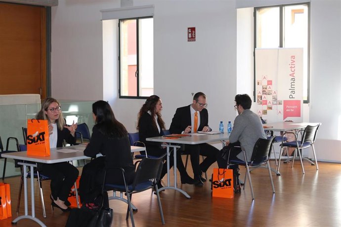Jornada de selección de personal de PalmaActiva para la empresa Sixt.