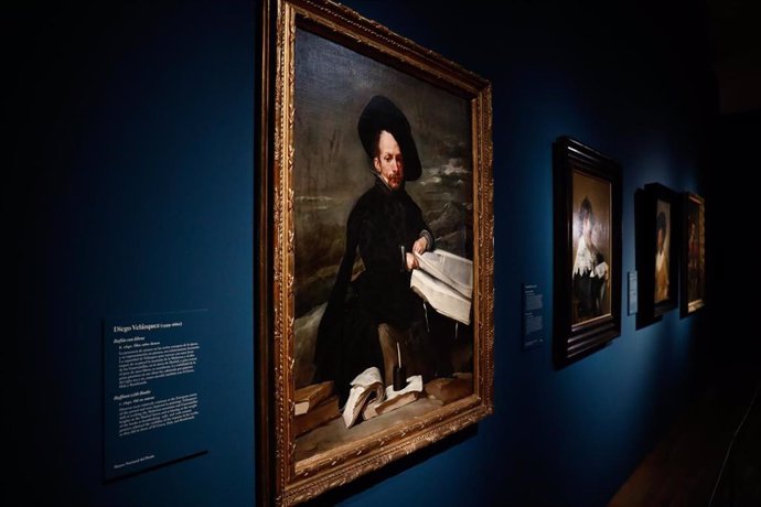 La obra de Velázquez, 'Bufón con libros' en la exposición 'Velázquez, Rembrandt, Vermeer. Miradas afines' en el Museo Nacional del Prado.