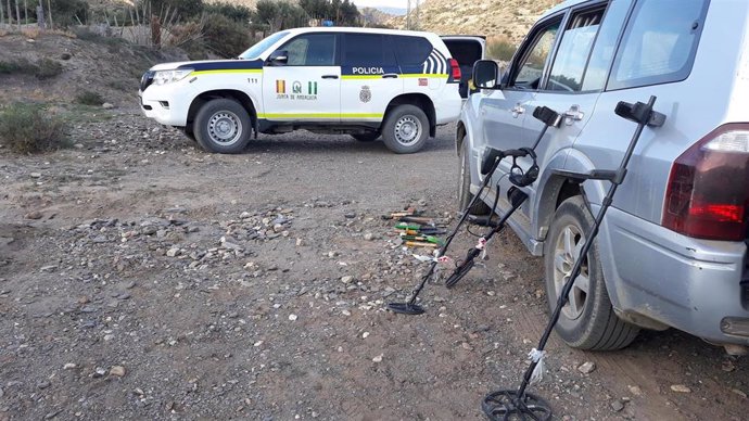 Detectores de metales incautados por la Policía Autonómica en Gérgal