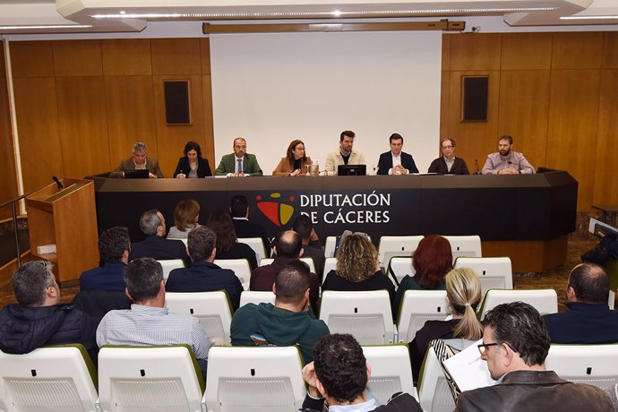[Grupoextremadura] Nota Reunión Edusi Red De Municipios Sostenibles De Cáceres