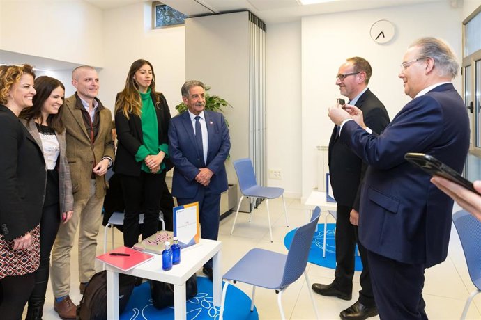 El presidente de Cantabria, Miguel Ángel Revilla, en Cesine