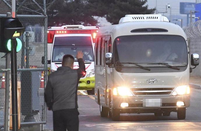 Evacuados del crucero ''Diamond Princess' en Seúl